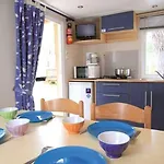 Zecamping Anime Dog Friendly Familial Piscine Couverte *