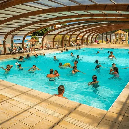 Zecamping Anime Dog Friendly Familial Piscine Couverte אתר קמפינג *